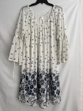 White Peasant Flowy Navy Blue Spring Floral 3/4 Bell Tie Sleeves 2X